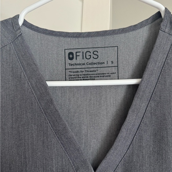 Figs Scrub Top - Picture 2 of 2